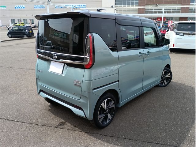 NISSAN ROOX 4WD 2023 Image 31