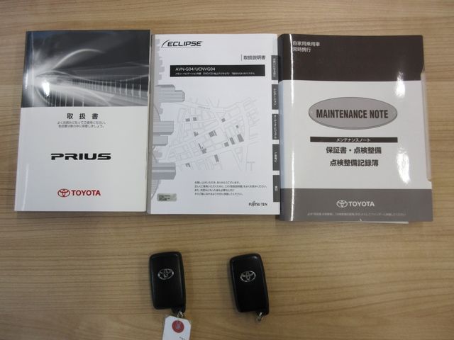 TOYOTA PRIUS 2015 Image 31