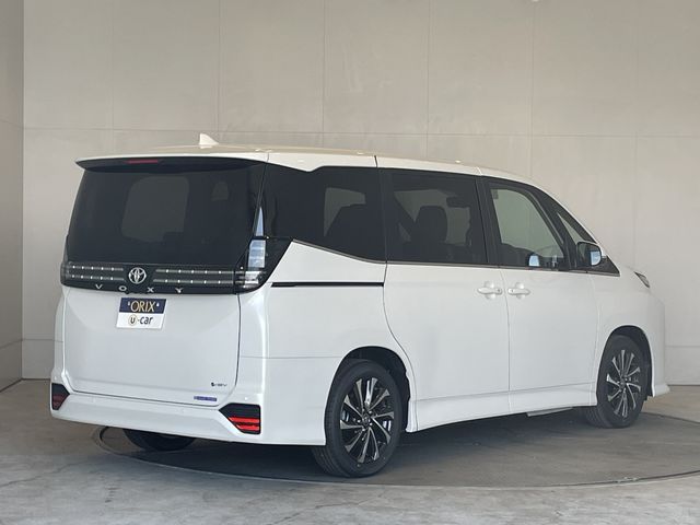 TOYOTA VOXY HYBRID 2026 Image 31