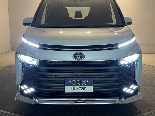 TOYOTA VOXY HYBRID 2026 Image 31