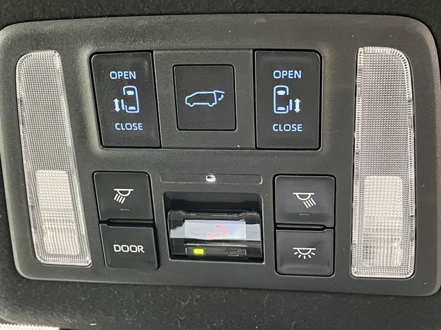 TOYOTA VOXY HYBRID 2026 Image 31