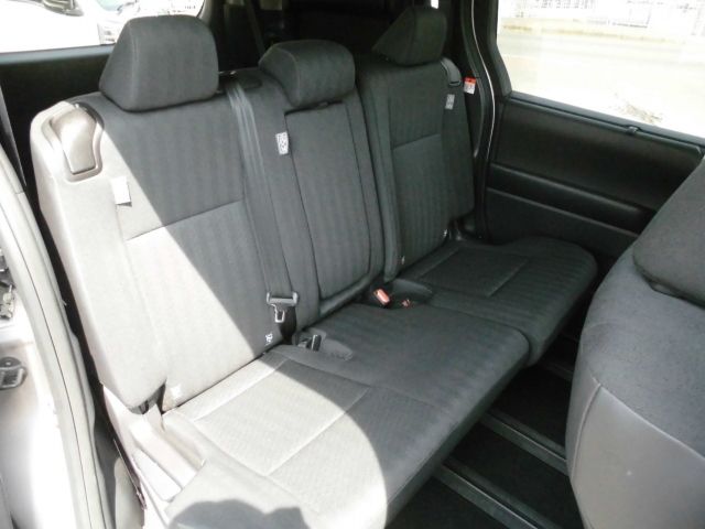 TOYOTA NOAH 2024 Image 31