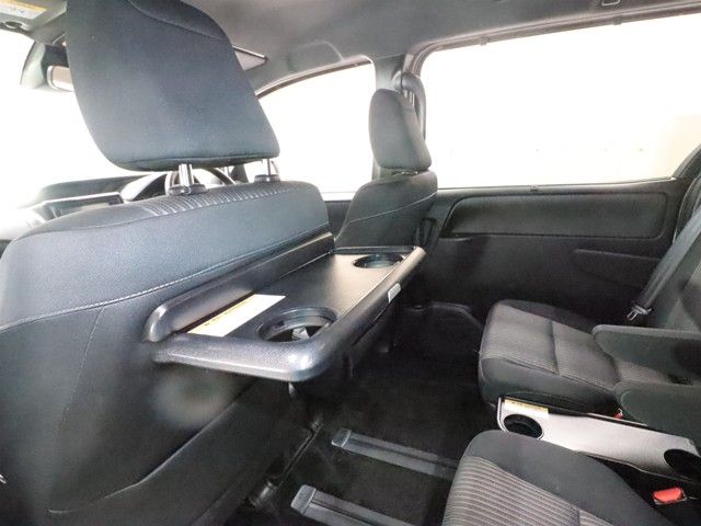 TOYOTA VOXY 2017 Image 31