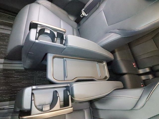TOYOTA ALPHARD 2024 Image 31