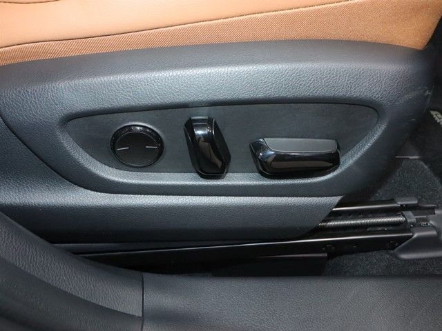 TOYOTA LEXUS UX250H AWD 2021 Image 31