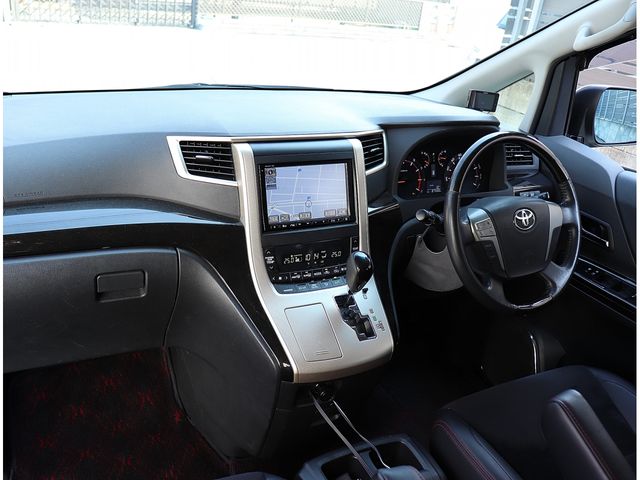 TOYOTA VELLFIRE 2013 Image 31