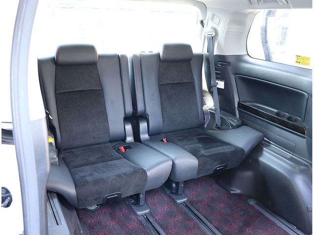 TOYOTA VELLFIRE 2013 Image 31