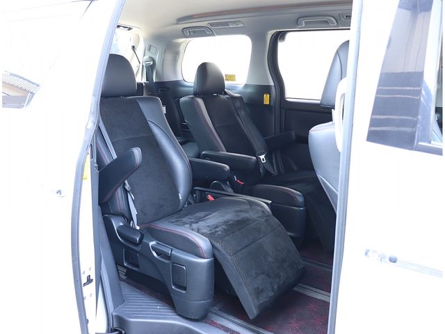 TOYOTA VELLFIRE 2013 Image 31