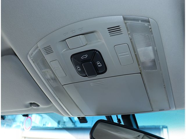 TOYOTA VELLFIRE 2013 Image 31