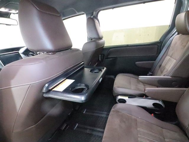 TOYOTA ESQUIRE HYBRID 2017 Image 31