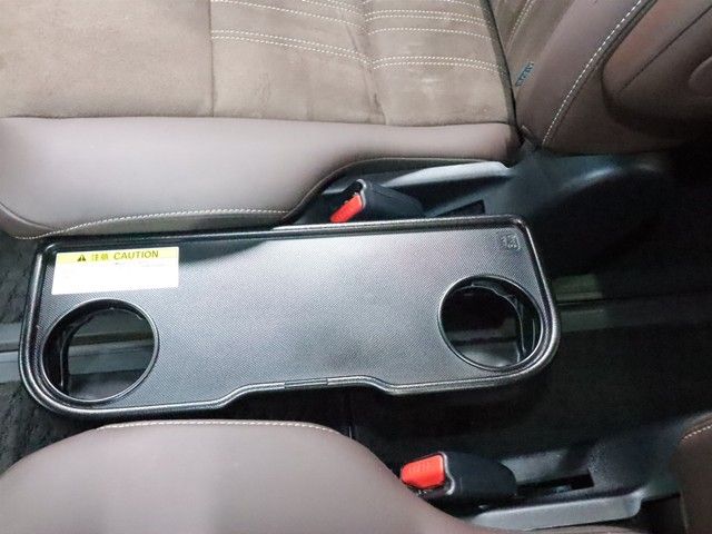 TOYOTA ESQUIRE HYBRID 2017 Image 31