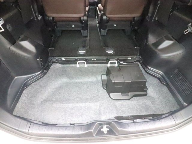 TOYOTA ESQUIRE HYBRID 2017 Image 31