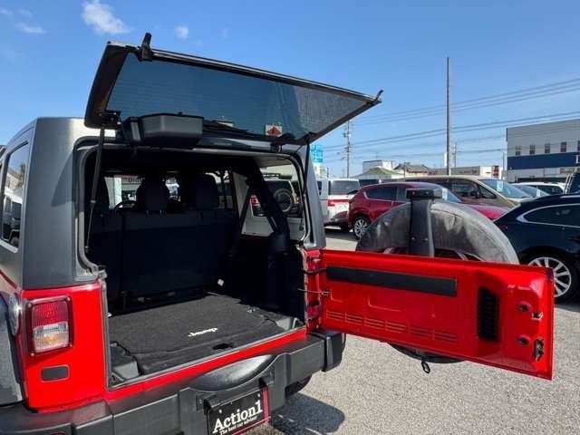 JEEP WRANGLER UNLIMI 2017 Image 31