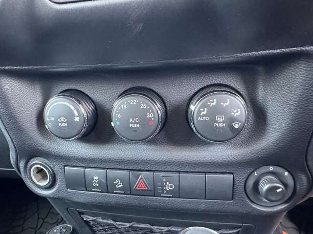 JEEP WRANGLER UNLIMI 2017 Image 31