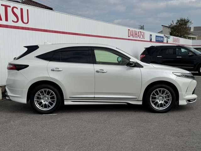 TOYOTA HARRIER 4WD 2017 Image 31