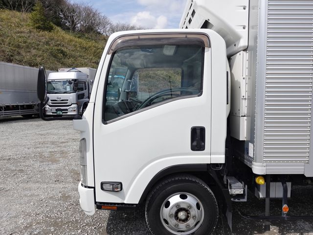ISUZU ELF 2016 Image 31