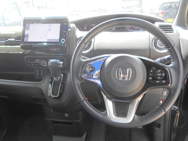 HONDA N BOX CUSTOM 2020 Image 31