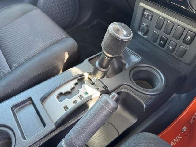 TOYOTA FJ CRUISER 4WD 2015 Image 31