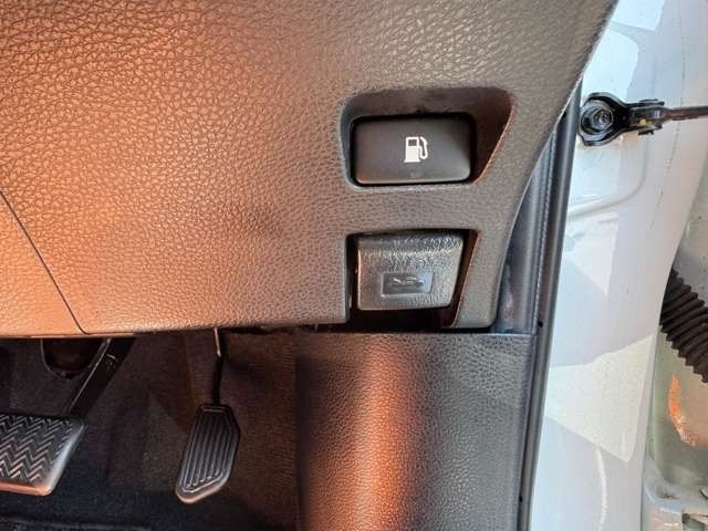 TOYOTA HARRIER 2WD 2015 Image 31