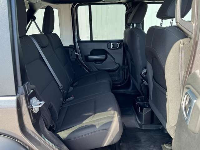 JEEP WRANGLER UNLIMI 2018 Image 31