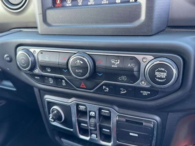 JEEP WRANGLER UNLIMI 2018 Image 31