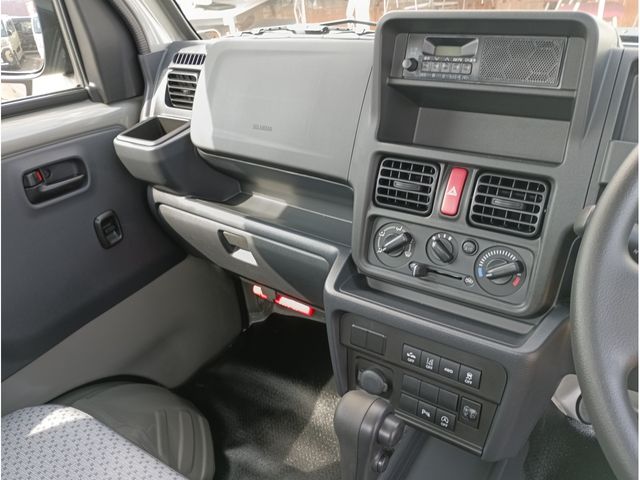 NISSAN CLIPPER TRUCK 4WD 2026 Image 31