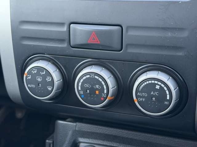 NISSAN X-TRAIL 4WD 2011 Image 31