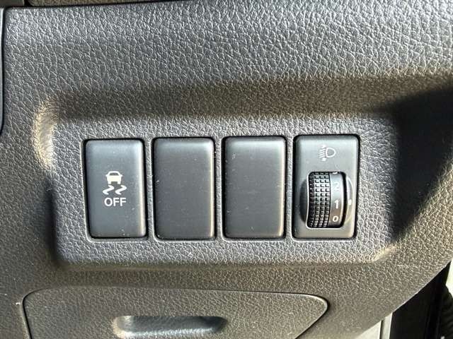 NISSAN X-TRAIL 4WD 2011 Image 31