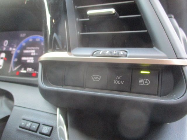 TOYOTA CROWN CROSSOVER 2023 Image 31