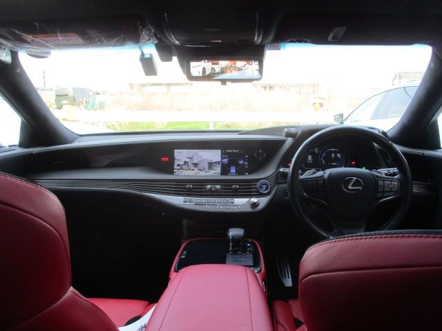 TOYOTA LEXUS LS500H 2019 Image 31