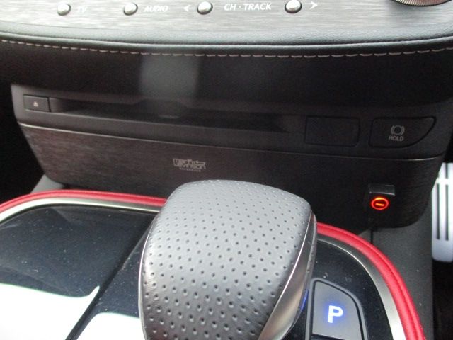 TOYOTA LEXUS LS500H 2019 Image 31