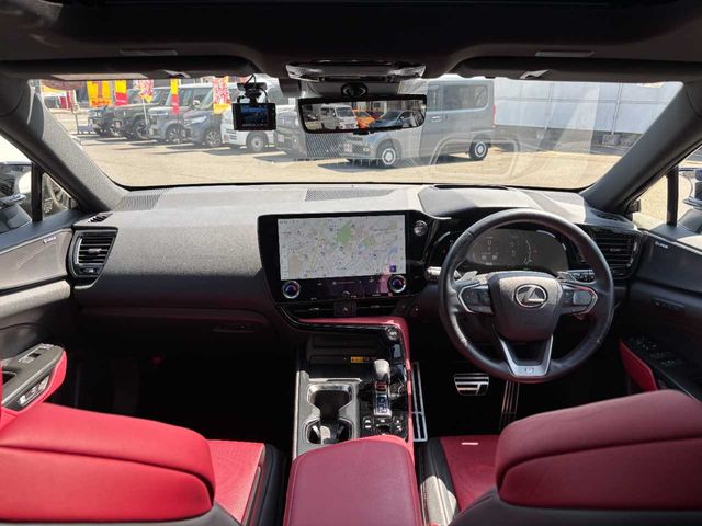 TOYOTA LEXUS NX450H+ AWD 2022 Image 31