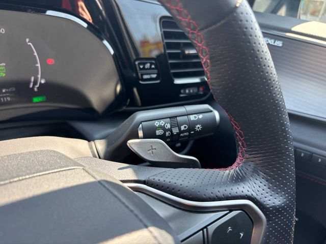 TOYOTA LEXUS NX450H+ AWD 2022 Image 31