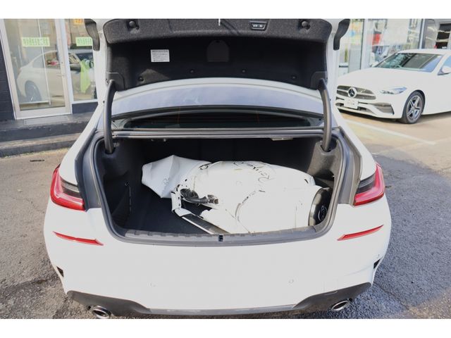 BMW 3SERIES SEDAN 2019 Image 31