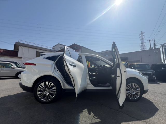 TOYOTA HARRIER HYBRID 2020 Image 31