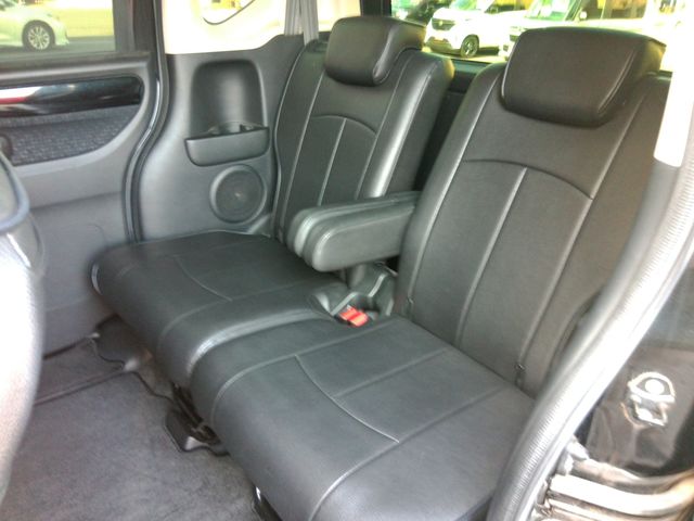 HONDA N BOX CUSTOM 2016 Image 31