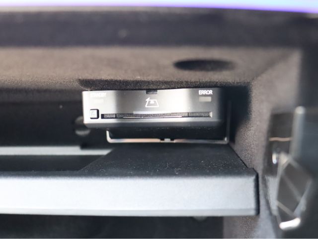 MERCEDES BENZ C CLAS 2023 Image 31