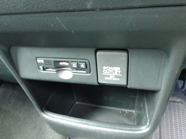 HONDA N BOX 2016 Image 31