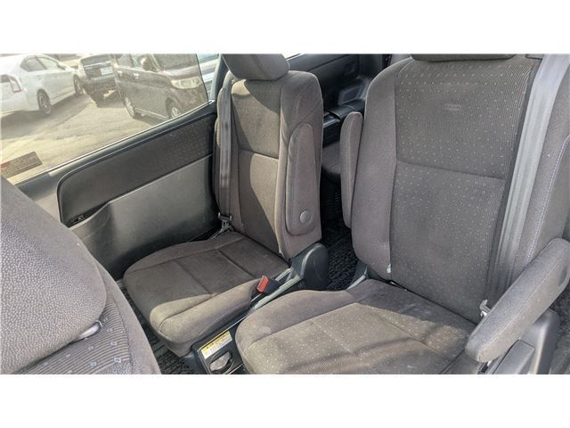 TOYOTA VOXY HYBRID 2014 Image 31