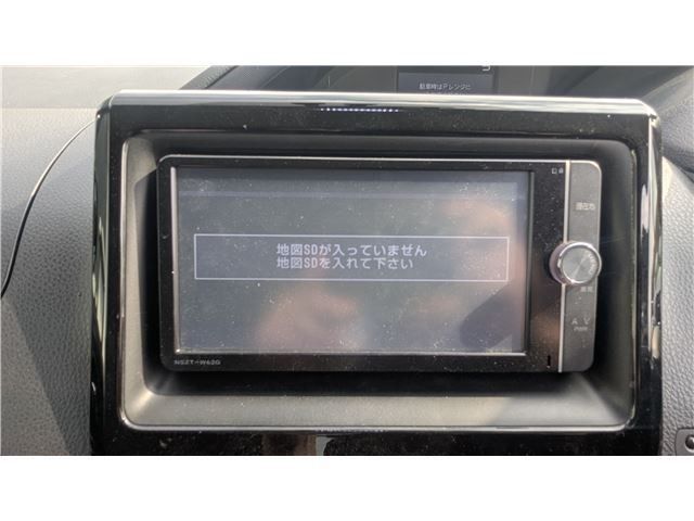 TOYOTA VOXY HYBRID 2014 Image 31