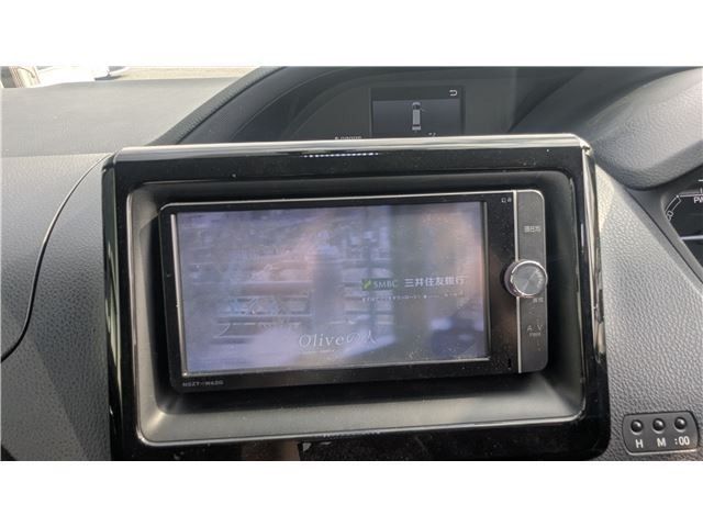 TOYOTA VOXY HYBRID 2014 Image 31