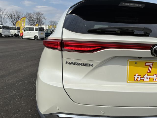 TOYOTA HARRIER 2WD 2021 Image 31