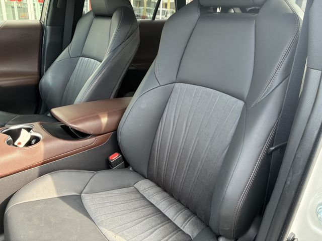 TOYOTA HARRIER 2WD 2021 Image 31