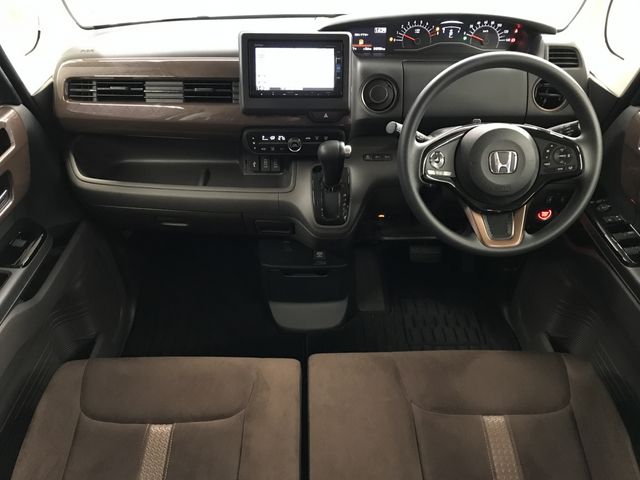 HONDA N BOX 2019 Image 31