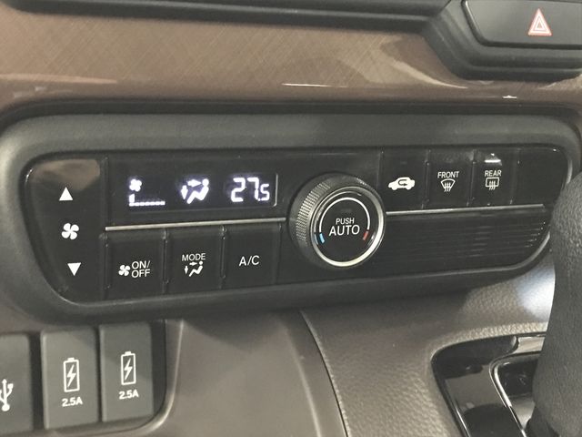 HONDA N BOX 2019 Image 31