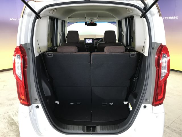 HONDA N BOX 2019 Image 31