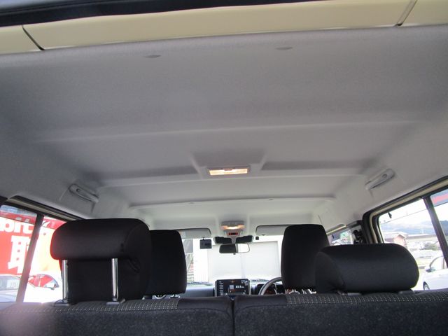 SUZUKI JIMNY NOMADE 2025 Image 31