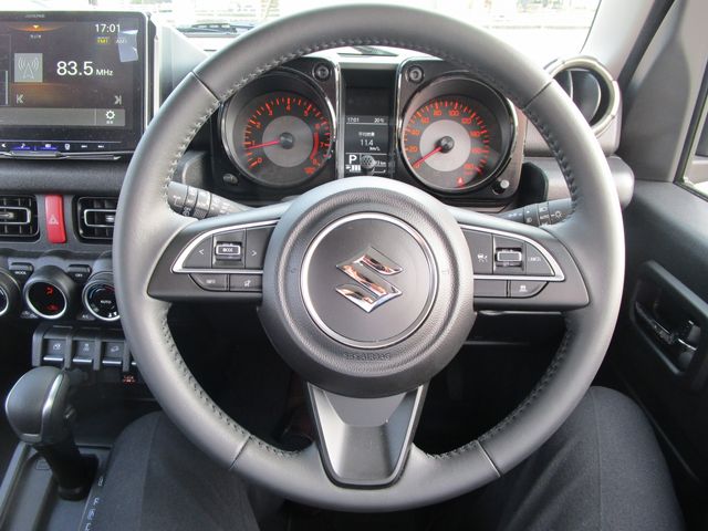 SUZUKI JIMNY NOMADE 2025 Image 31