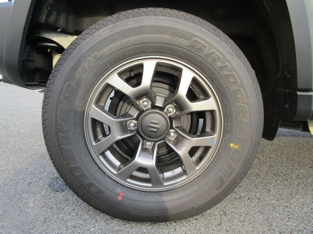 SUZUKI JIMNY NOMADE 2025 Image 31