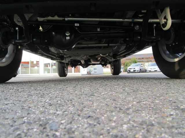 SUZUKI JIMNY NOMADE 2025 Image 31